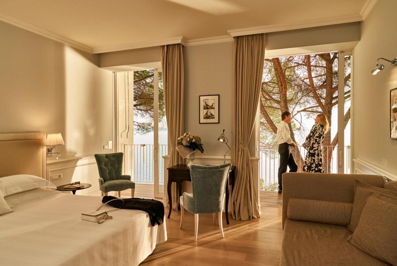 Hotel Riviera & Maximilian'S Триест Экстерьер фото